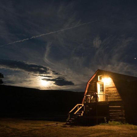Aubin Sky Lodging At The Yl Ranch Savery Exterior photo