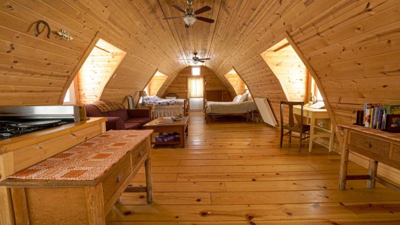 Aubin Sky Lodging At The Yl Ranch Savery Exterior photo