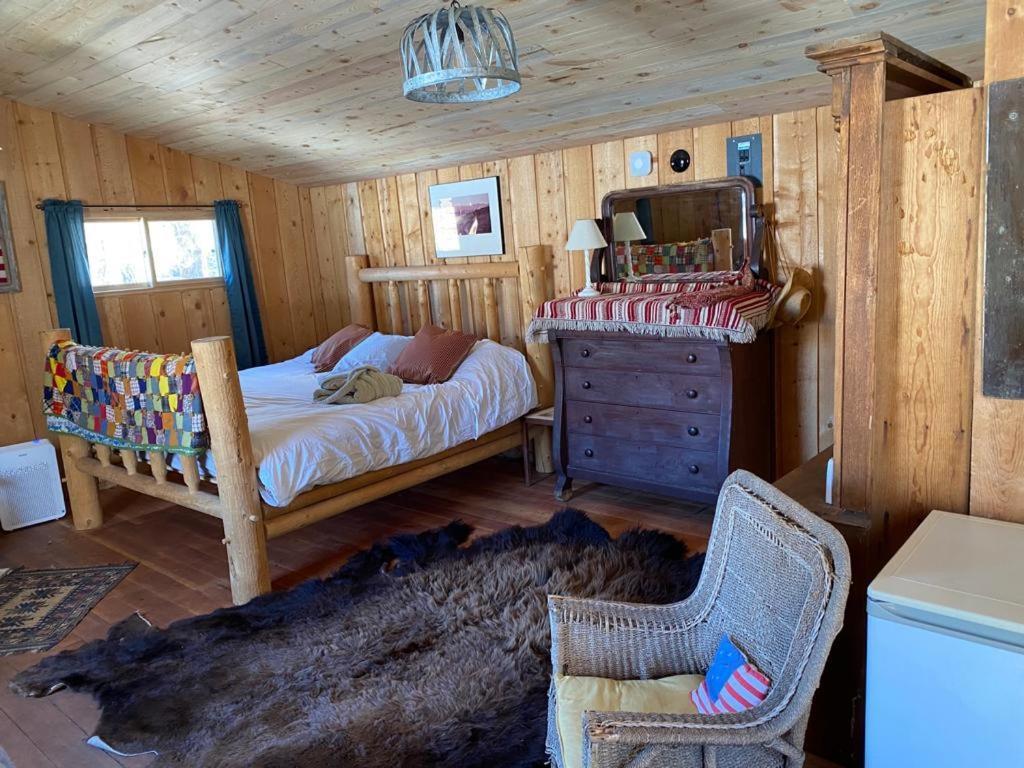 Aubin Sky Lodging At The Yl Ranch Savery Exterior photo