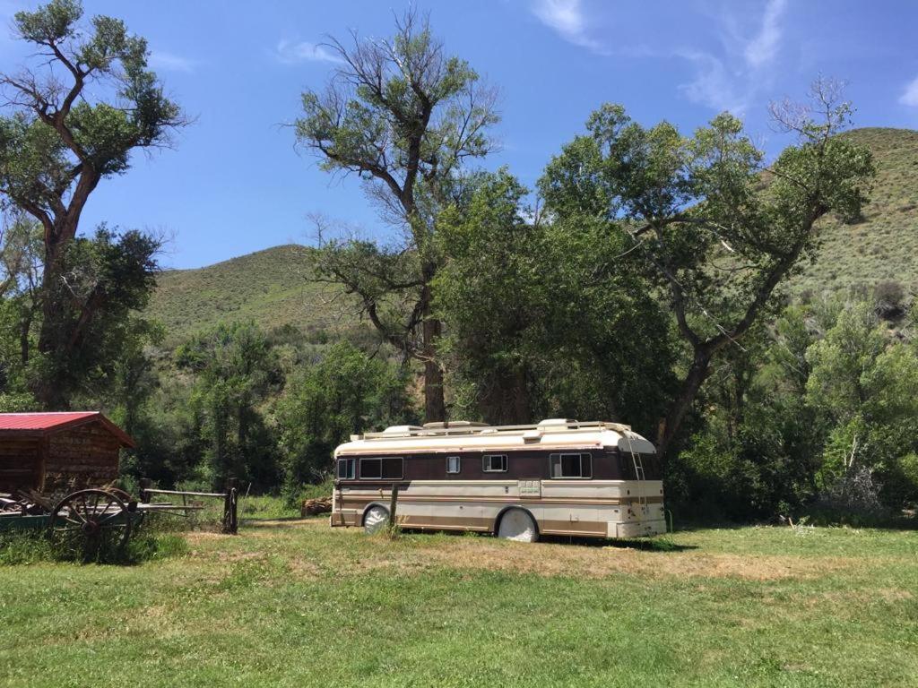 Aubin Sky Lodging At The Yl Ranch Savery Exterior photo