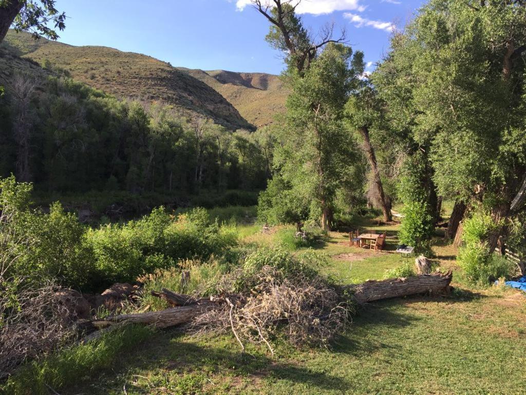 Aubin Sky Lodging At The Yl Ranch Savery Exterior photo